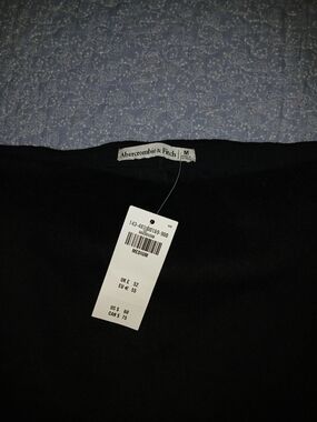 Abercrombie & Fitch Black Skirt - Medium